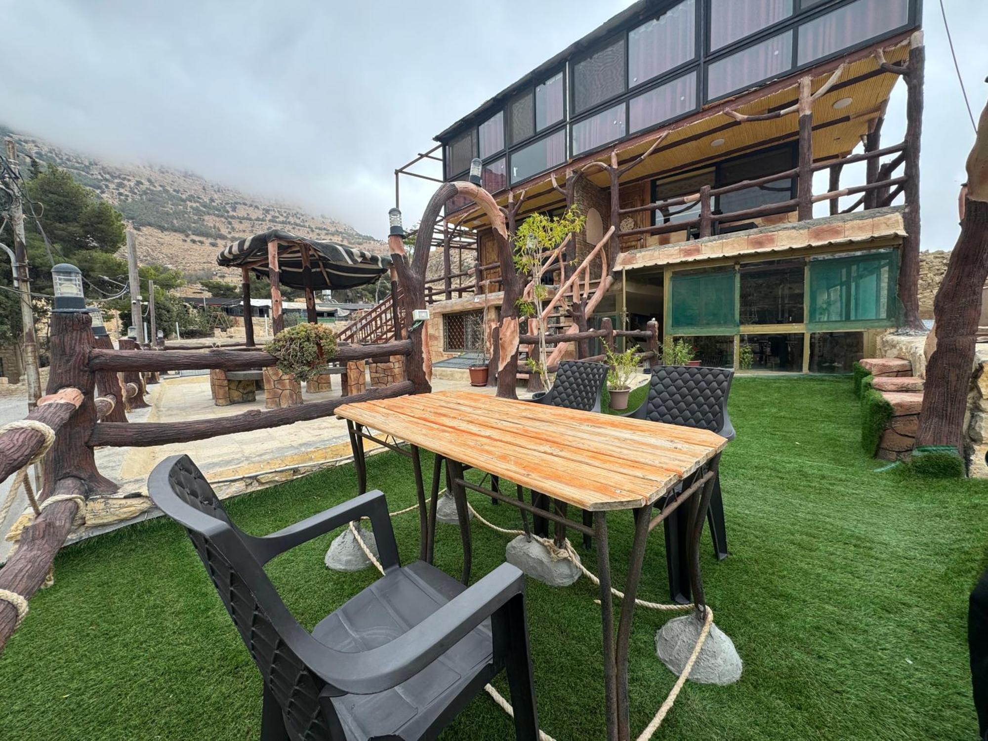 Dana Gate Lodge Екстериор снимка